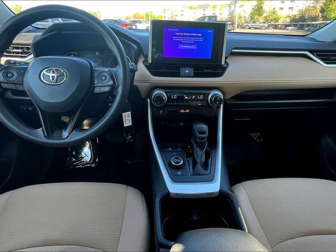 Used 2023 Toyota RAV4 LE image 14