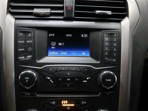 Certified 2018 Ford Fusion S image 3