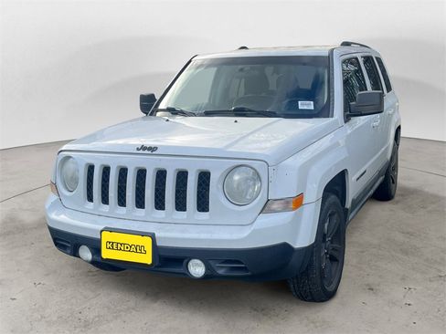 Used 2011 Jeep Patriot Latitude image 1