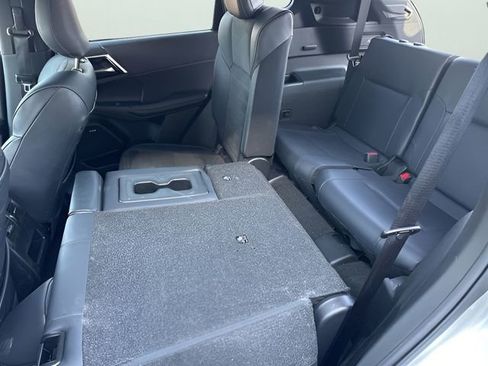 Used 2025 Mitsubishi Outlander SE AWD/4WD image 30