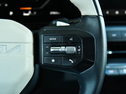 Used 2025 Kia K4 GT-Line w/ GT-Line Premium Package image 35