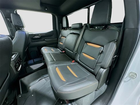 Used 2024 GMC Sierra 1500 AT4 w/ Technology Package image 26