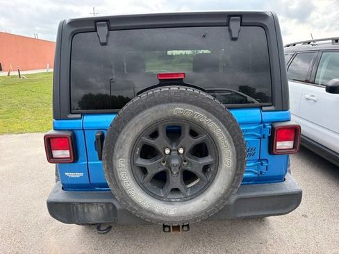 Used 2021 Jeep Wrangler Sport AWD/4WD image 9