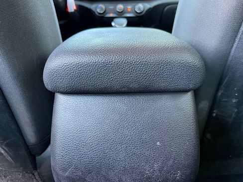 Used 2024 Kia Forte LXS FWD image 28