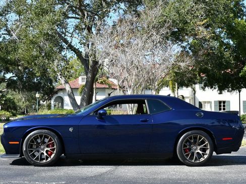 Used 2017 Dodge Challenger SRT Hellcat image 23