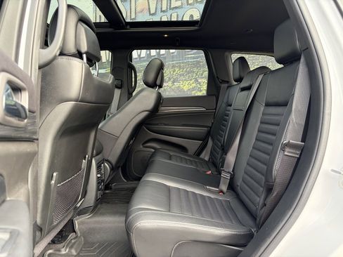 Used 2019 Jeep Grand Cherokee Limited X image 19