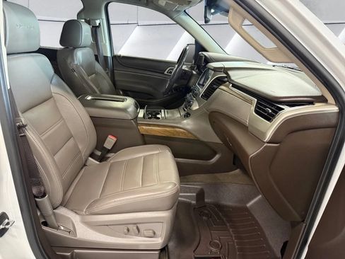 Used 2019 GMC Yukon XL Denali w/ Denali Ultimate Package AWD/4WD image 13