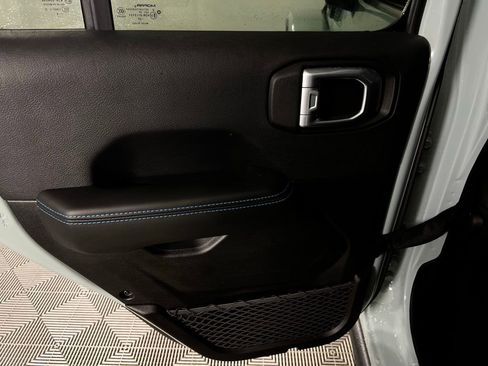 Used 2024 Jeep Wrangler Unlimited Rubicon 4xe image 26