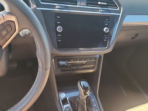 Used 2024 Volkswagen Tiguan SE AWD/4WD image 13