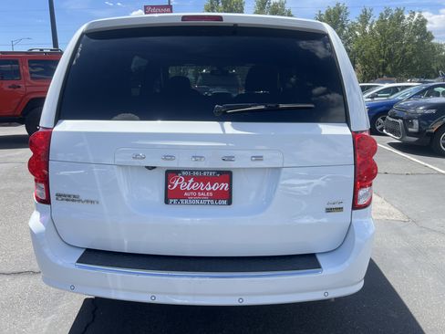Used 2019 Dodge Grand Caravan GT w/ Safety Sphere Group FWD image 7