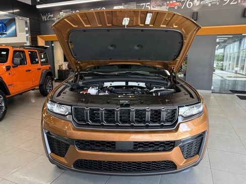 New 2026 Jeep Grand Cherokee L Limited AWD/4WD image 61