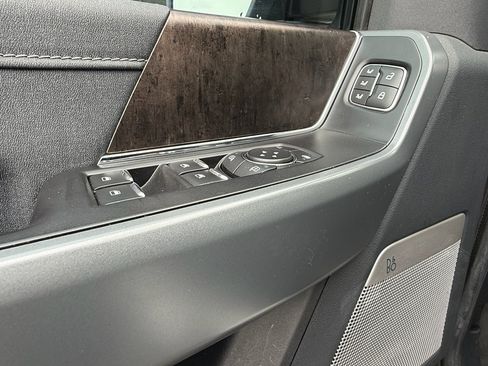 Used 2021 Ford F150 Lariat image 14