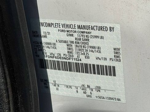 Used 2022 Ford F650 2WD Regular Cab Super Duty image 21