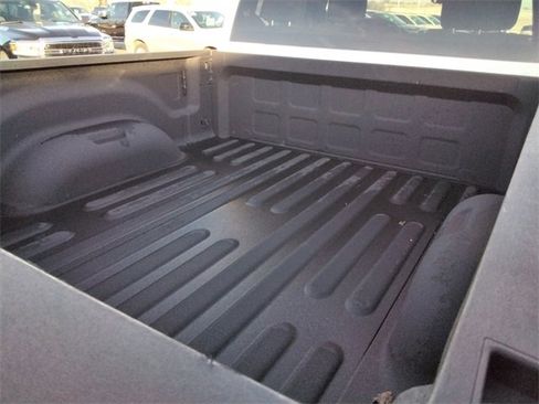 Used 2024 RAM 2500 Big Horn w/ Sport Appearance Package image 21