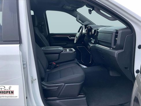 Used 2023 Chevrolet Silverado 1500 LT Trail Boss w/ Protection Package image 7