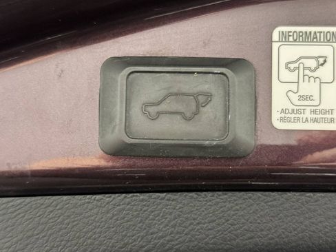 Used 2016 Toyota RAV4 XLE w/ Convenience Package AWD/4WD image 15