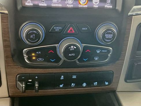 Used 2014 RAM 1500 Laramie w/ Convenience Group AWD/4WD image 23