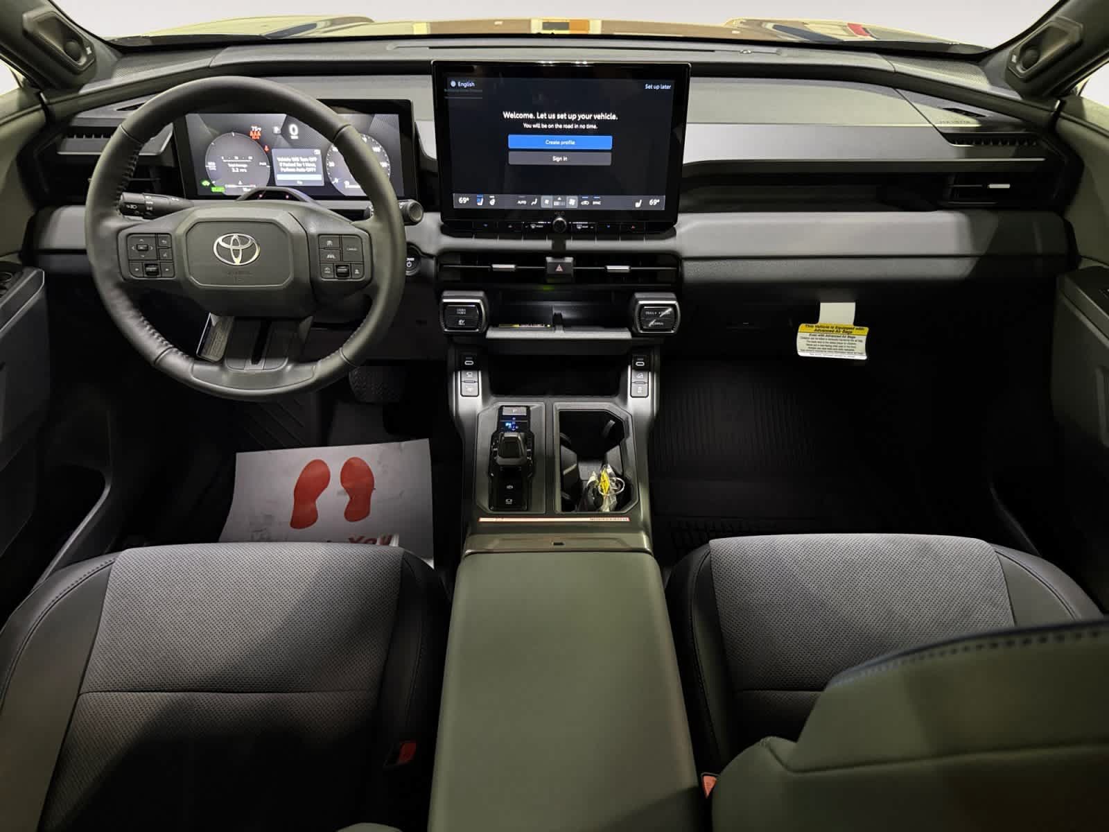 Used 2026 Toyota RAV4 XSE w/ Panoramic Sun Roof Package AWD/4WD image 17