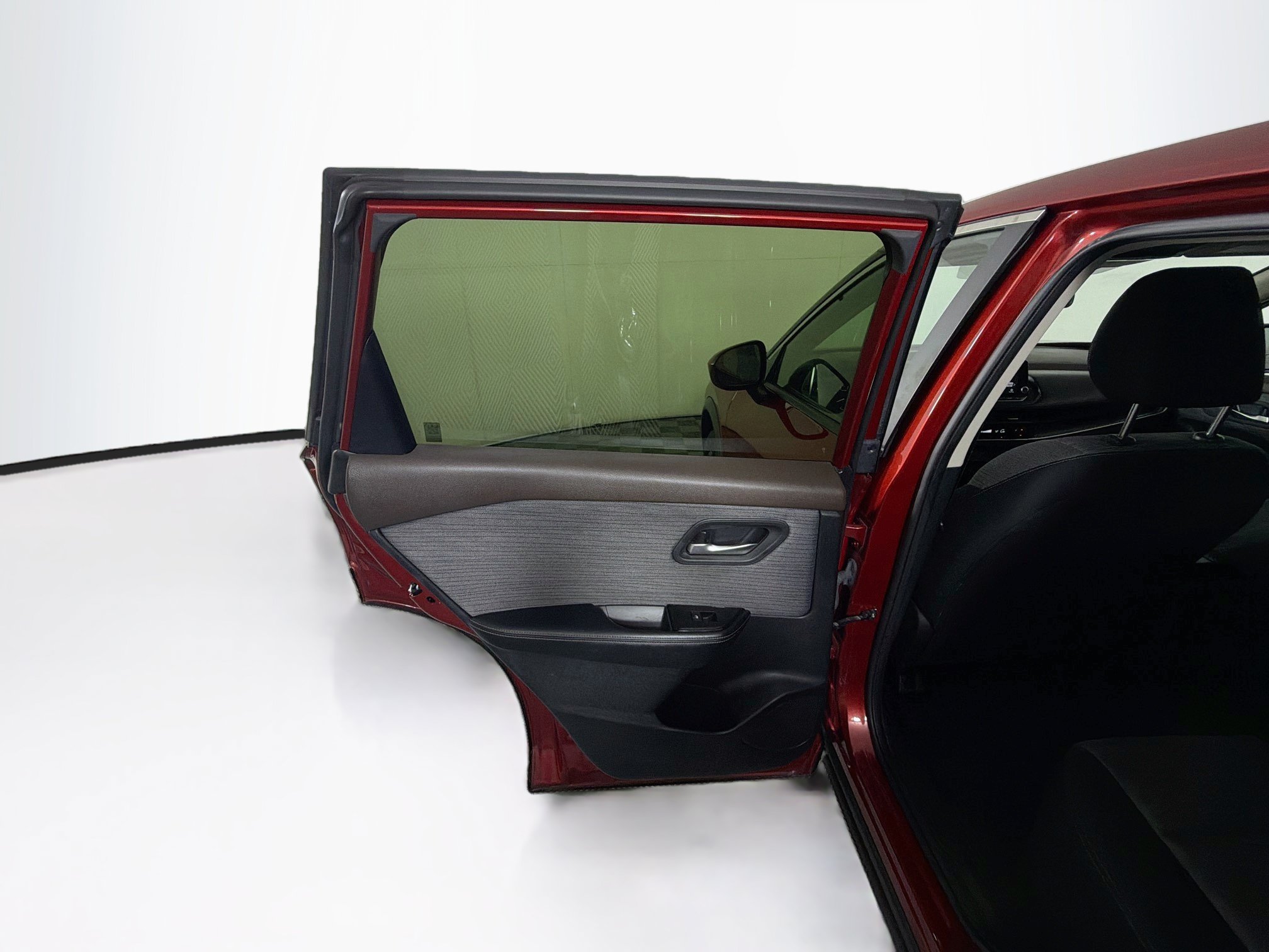 Used 2023 Nissan Rogue SV AWD/4WD image 25