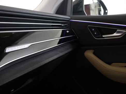 Used 2024 Audi Q8 Premium Plus w/ Premium Plus Package image 7