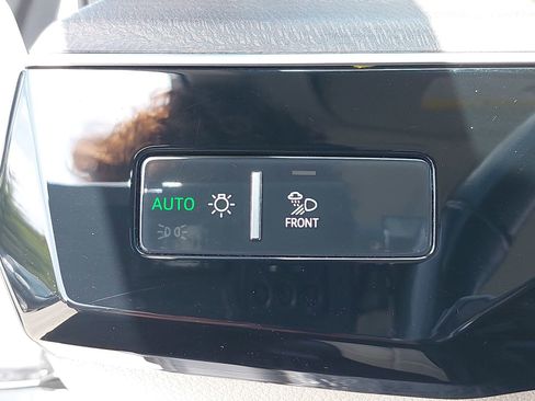 Used 2024 Audi Q8 e-tron Premium Plus w/ Premium Plus Package AWD/4WD image 29
