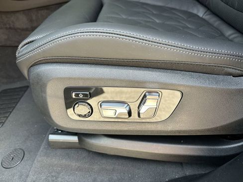 Used 2026 BMW X5 xDrive50e w/ Climate Comfort Package image 15