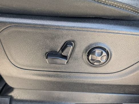 Used 2021 RAM 1500 Lone Star AWD/4WD image 13