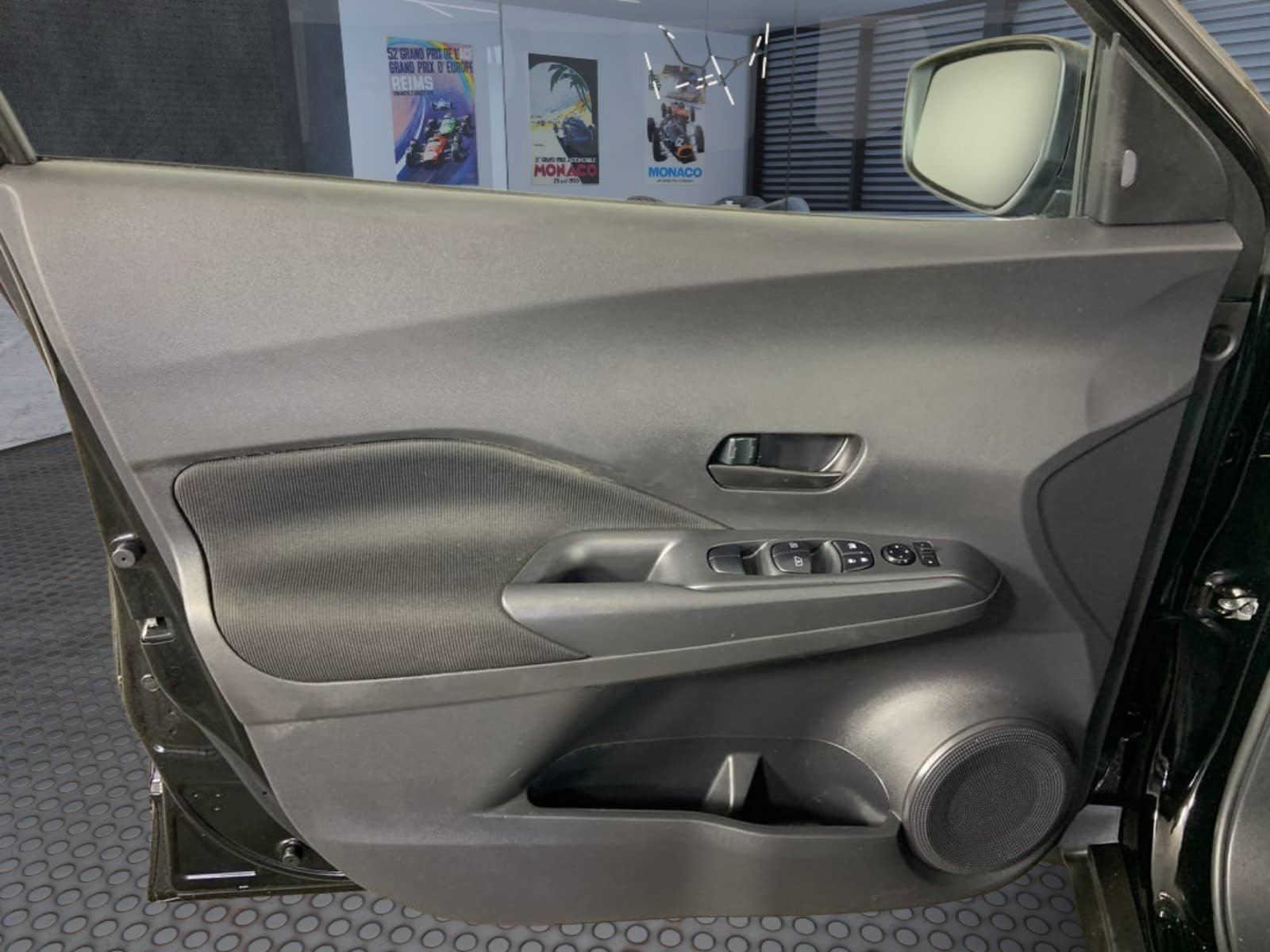 Used 2025 Nissan Kicks Play S FWD image 21