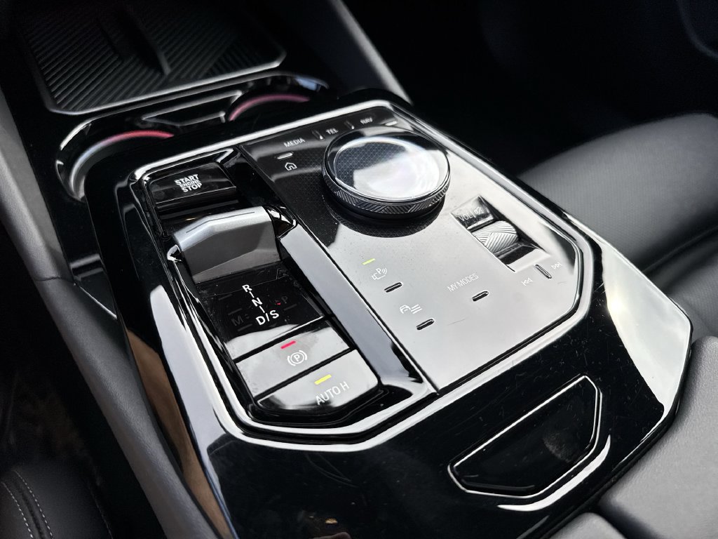 Used 2026 BMW 530i xDrive AWD/4WD image 54