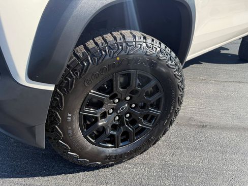 New 2026 Chevrolet Colorado Trail Boss AWD/4WD image 9