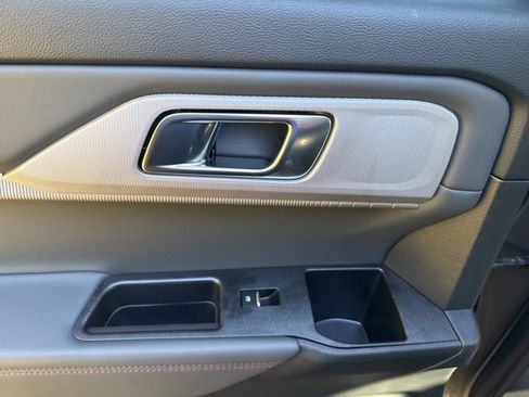 New 2026 Ford Explorer Active w/ Active Comfort Package image 11