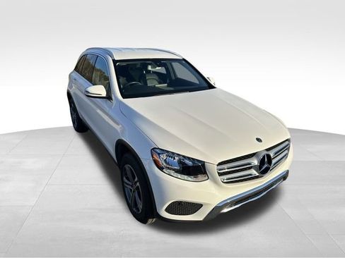 Used 2019 Mercedes-Benz GLC 300 image 7