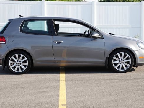 Used 2011 Volkswagen Golf TDI FWD image 32