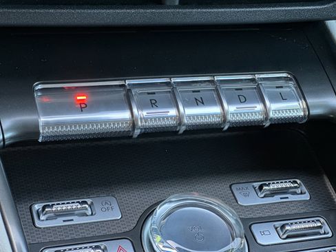 Certified 2024 Lincoln Nautilus Premier image 23