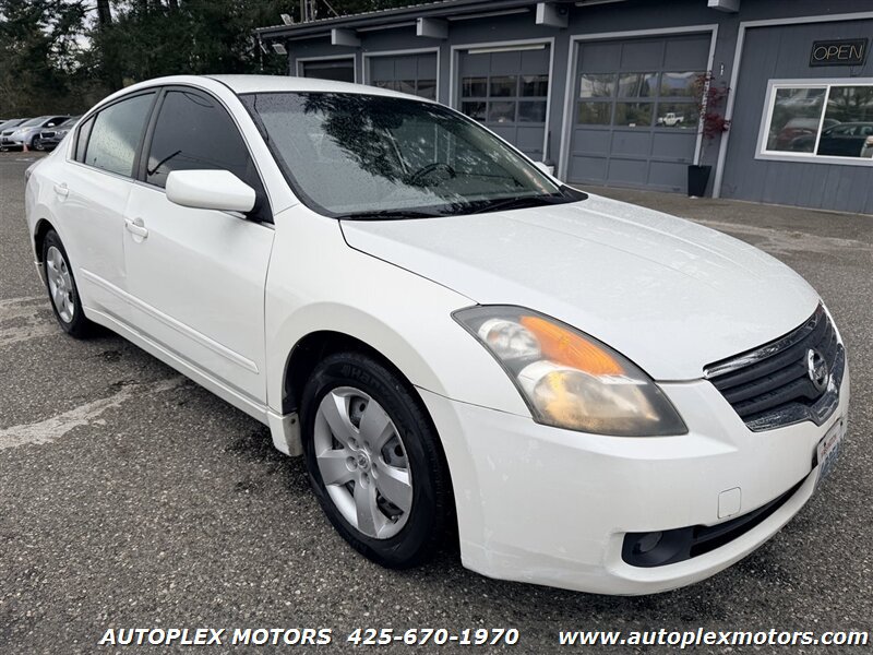 Used 2007 Nissan Altima 2.5 S w/ Convenience Pkg FWD image 1