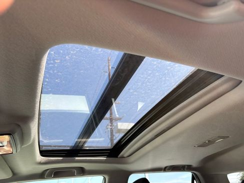 Used 2024 Toyota 4Runner TRD Off-Road Premium image 9