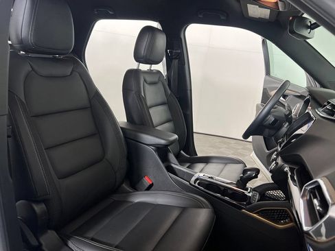 Used 2021 Chevrolet TrailBlazer ACTIV w/ Technology Package AWD/4WD image 12