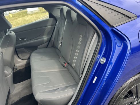 Used 2023 Hyundai Elantra SEL image 22