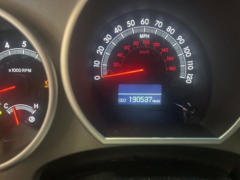 Used 2014 Toyota Sequoia Platinum image 5