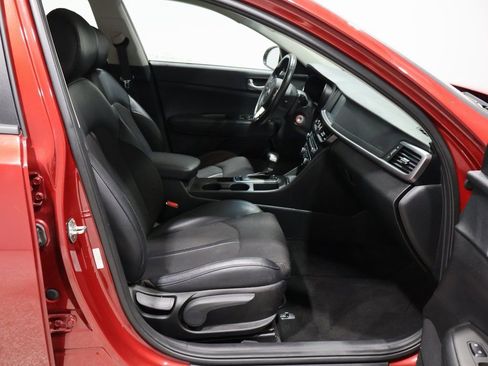 Used 2018 Kia Optima S image 24