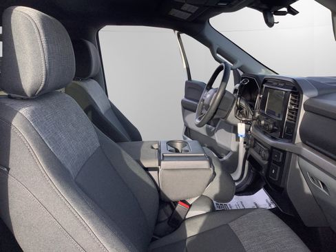 Certified 2022 Ford F150 XLT w/ XTR Package image 15