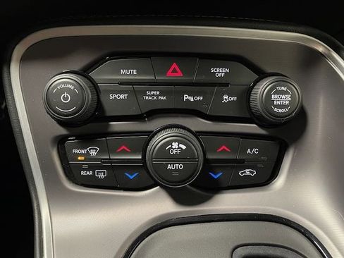 Used 2022 Dodge Challenger R/T image 15