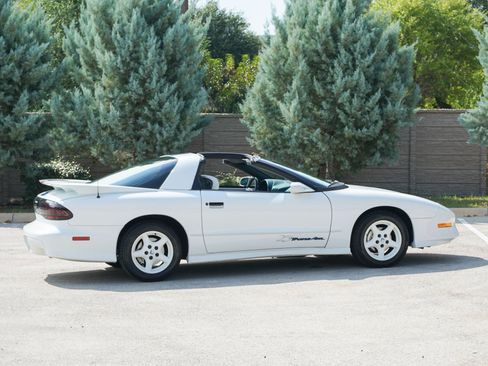 Used 1994 Pontiac Firebird Coupe RWD image 10