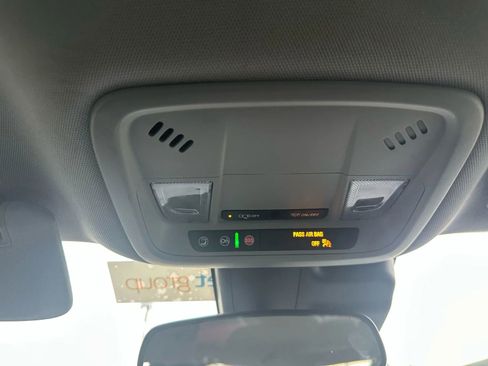 Used 2023 Chevrolet Malibu LT image 39