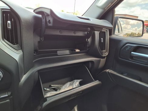 Used 2024 Chevrolet Silverado 1500 Custom RWD image 31