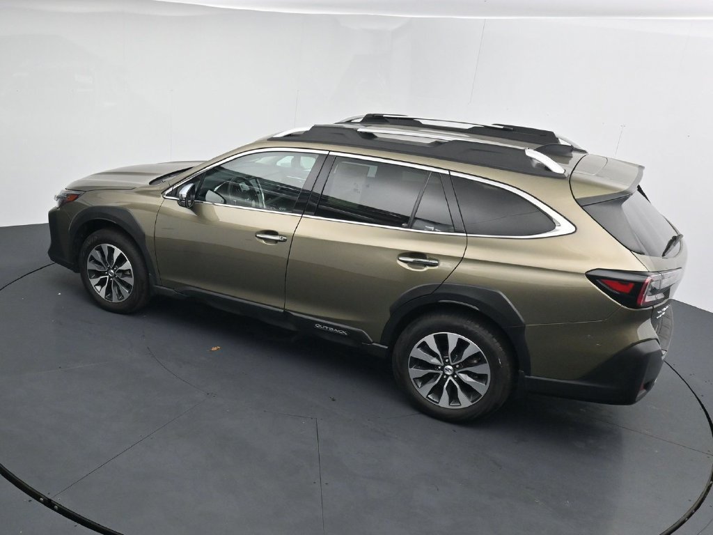 Used 2024 Subaru Outback Touring XT AWD/4WD image 13