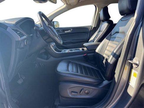 Certified 2024 Ford Edge SEL image 9