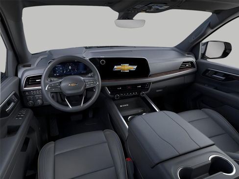 Used 2026 Chevrolet Tahoe Premier AWD/4WD image 15
