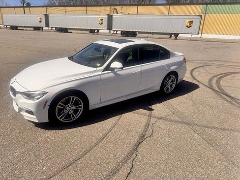 Used 2014 BMW 328d xDrive Sedan image 2