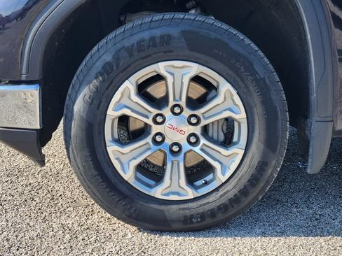 Certified 2025 GMC Sierra 1500 SLT RWD image 10
